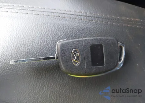 2016 Hyundai Santa Fe Sport 2.4L from USA, damaged, VIN 5XYZT3LB4GG350829